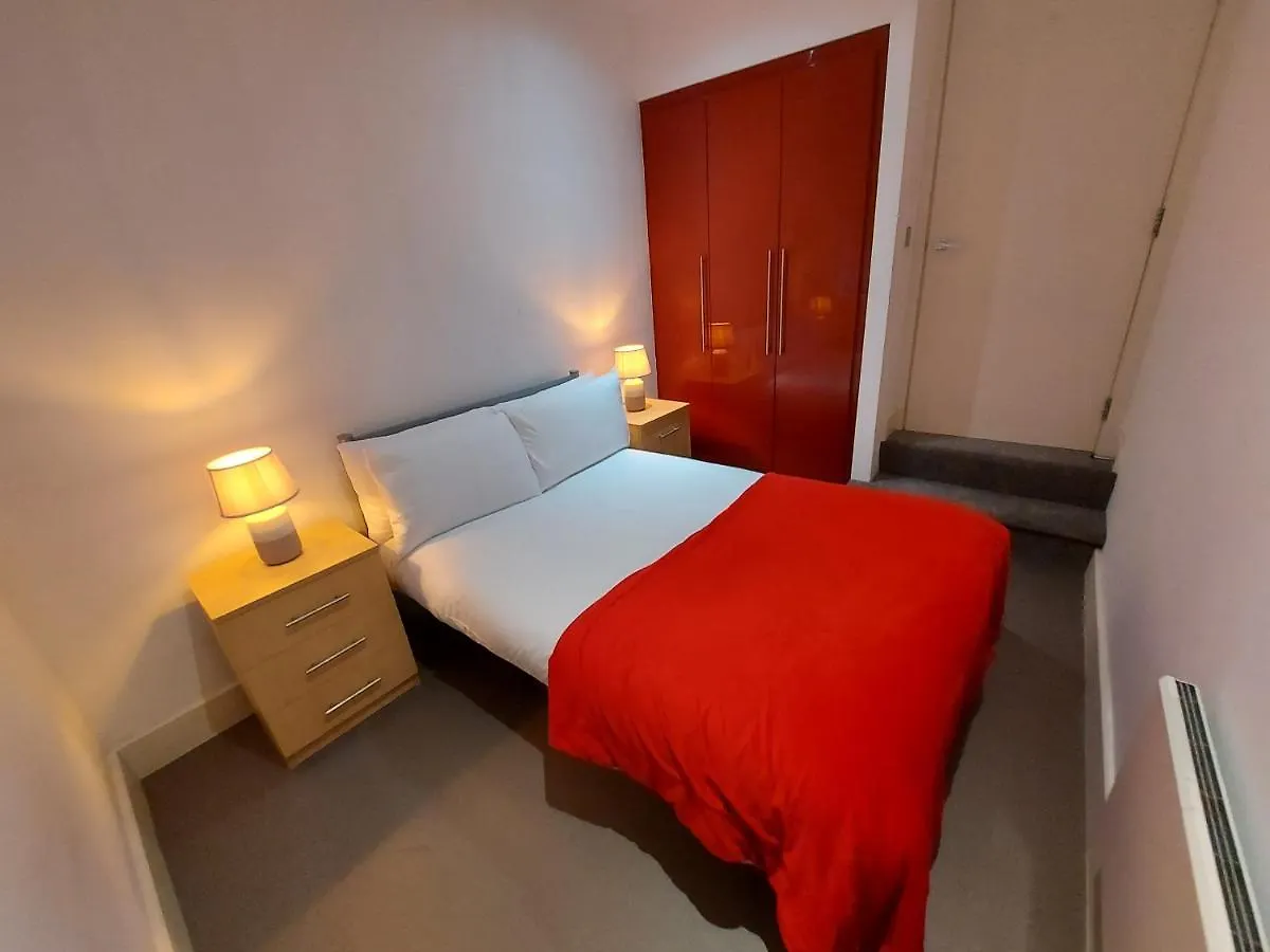 Feel At Home, Nottingham City Centre, Opposite Crowne Plaza 0*,