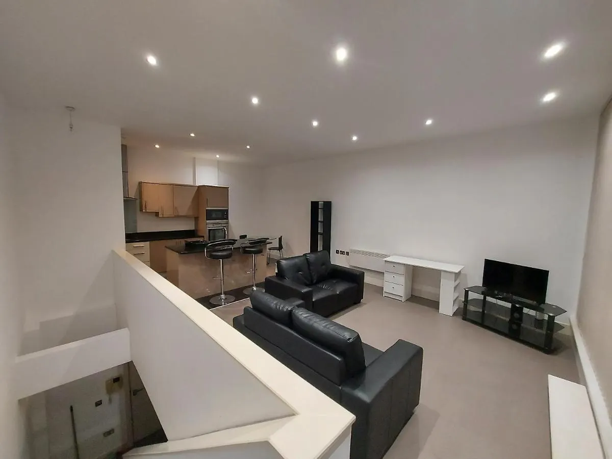Feel At Home, Nottingham City Centre, Opposite Crowne Plaza Apartment
