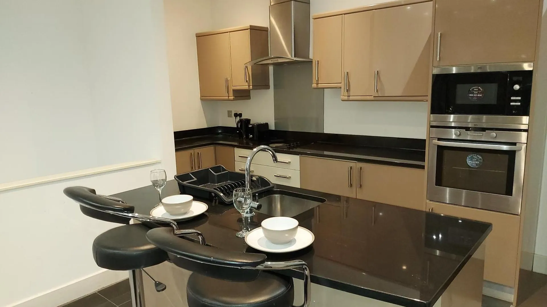 Apartment Feel At Home, Nottingham City Centre, Opposite Crowne Plaza