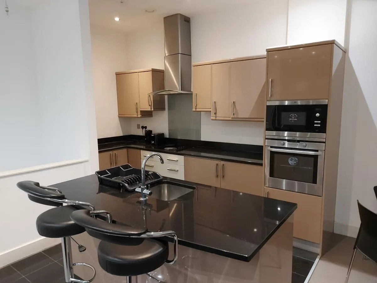 Feel At Home, Nottingham City Centre, Opposite Crowne Plaza United Kingdom