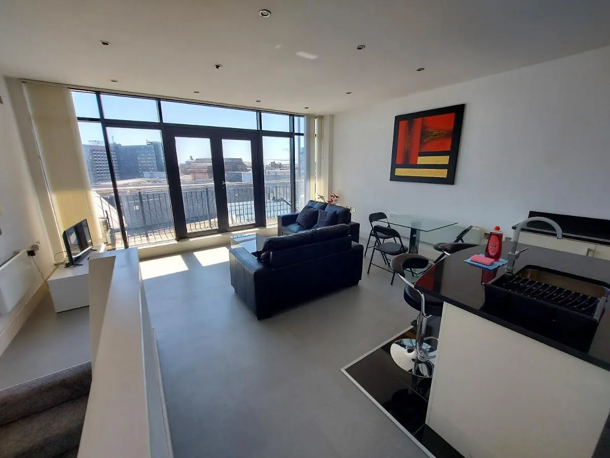 Feel At Home, Nottingham City Centre, Opposite Crowne Plaza contacts